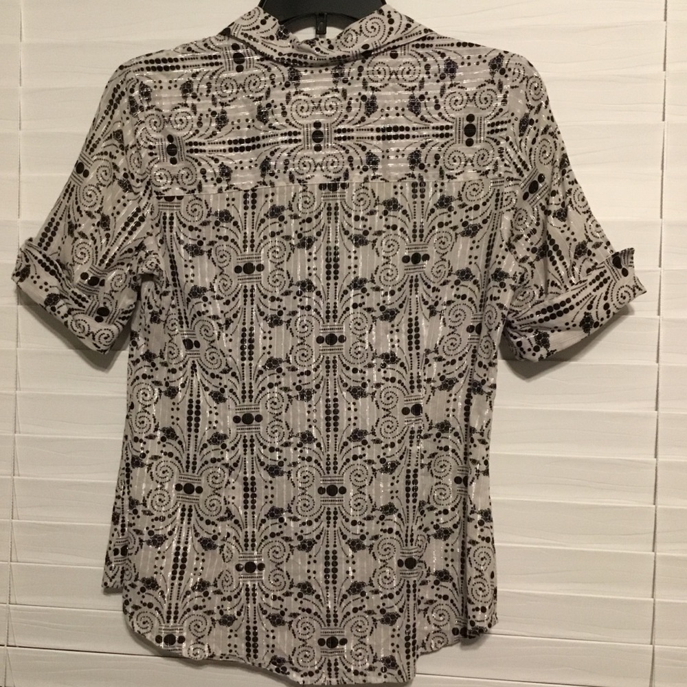 Loft Size 6 Top - Picture 2 of 3
